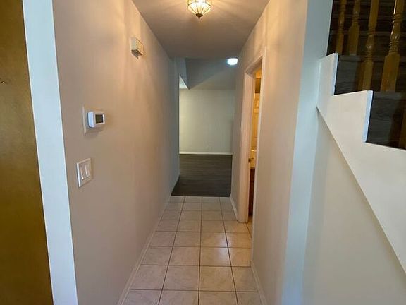 4th image of 428 Eldorado St Unit A