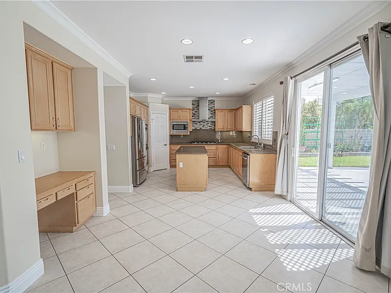 25910 Tennyson Ln — Photo 17