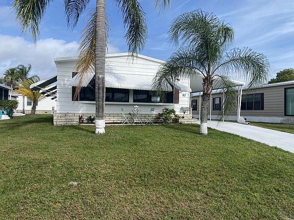3rd image of 82 Grande Camino Way
