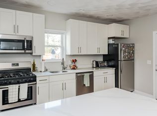 66 Parker St, Chelsea, MA 02150