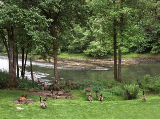 25480 Swiftshore Dr, West Linn, OR 97068