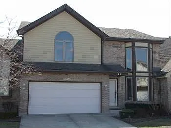 7907 Breakwater Way photo 1