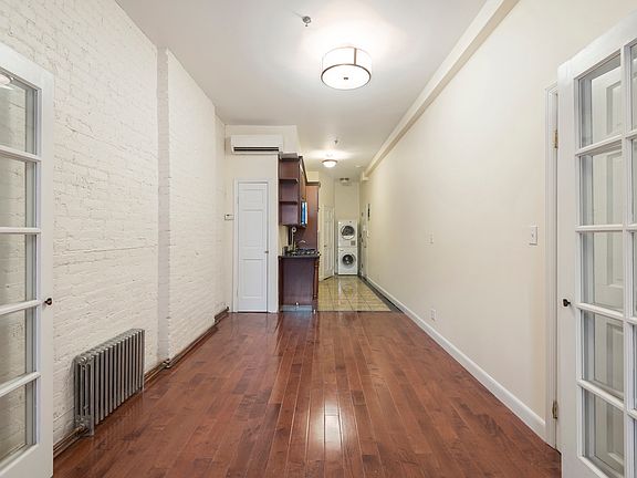 4th image of 661 Washington St APT 2RS