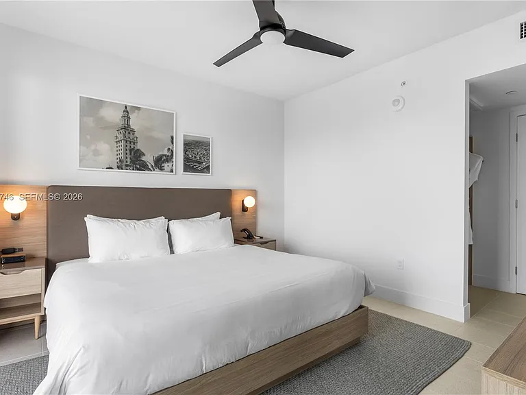 601 NE 1st St #3907 — Photo 8