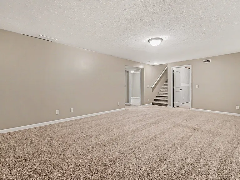 1059 N 170th Ave — Photo 12