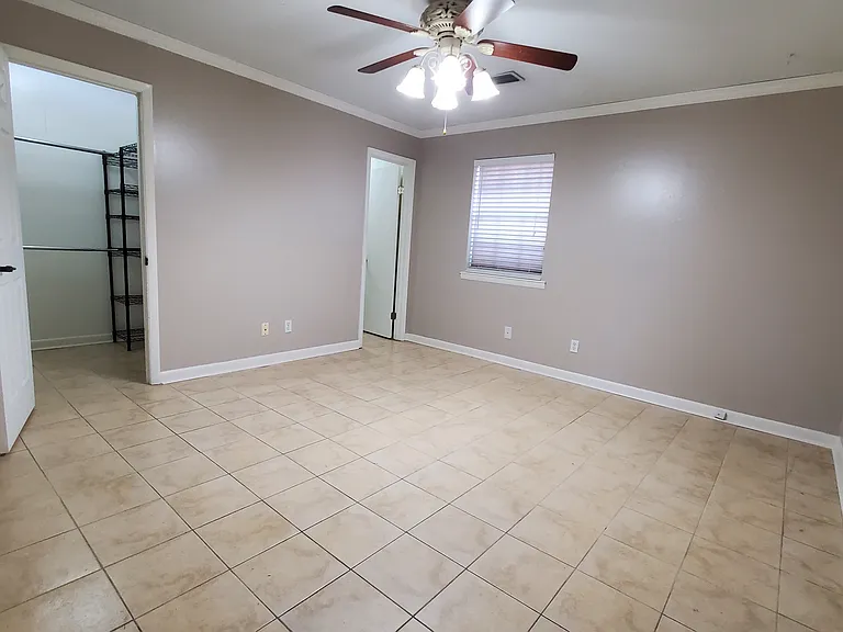 89 Spring Grove Dr — Photo 36