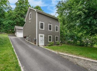 1753 Park St, Peekskill, NY 10566