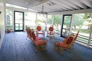 3rd image of 121 Denniston Dr