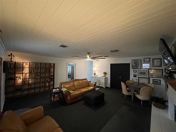 4th image of 879 S Terrace Dr