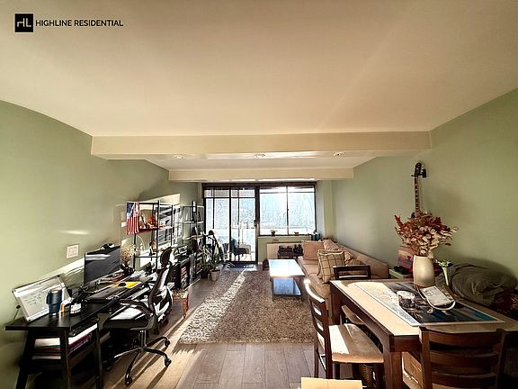 4th image of 255 E 49th St APT 16C