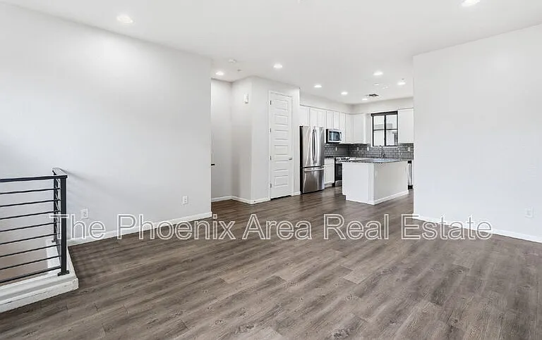 2090 S Dorsey Ln #1048 — Photo 1