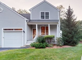4 Steeple Chase Cir #4, Attleboro, MA 02703