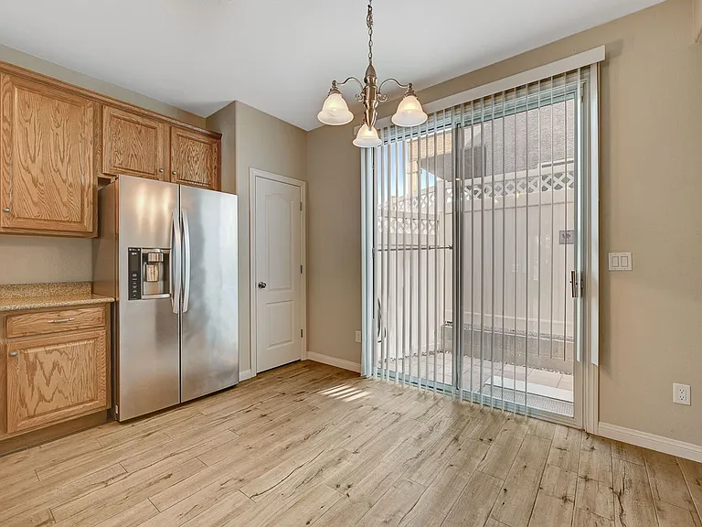 10420 September Flower St — Photo 16