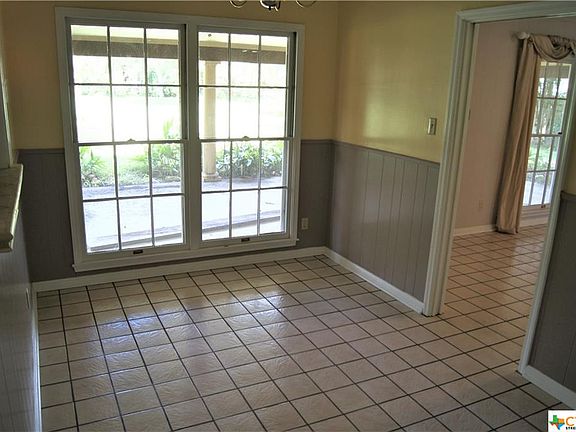 5th image of 604 Lawndale Ave