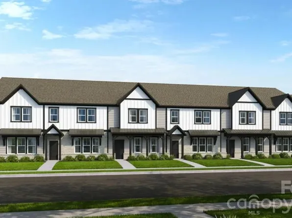21249 Lake Run Dr, Charlotte, NC 28278