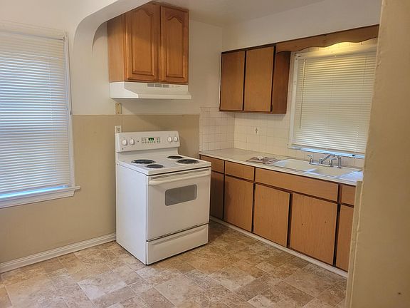 5th image of 799 Noah Ave