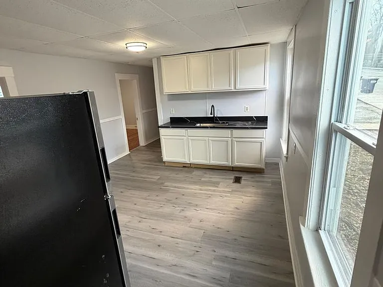 664 Main St — Photo 18