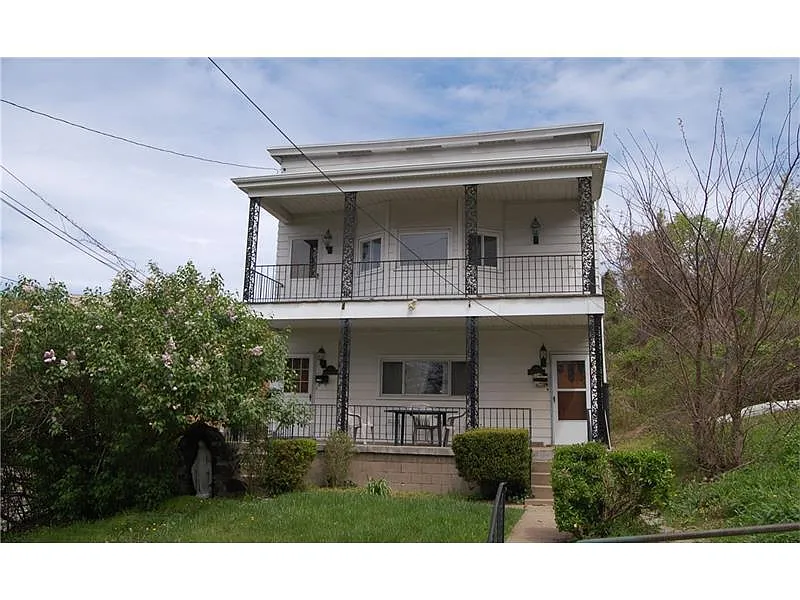 1 Whitworth St #3 photo 1