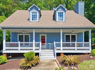 3066 Point Clear Dr, Tega Cay, SC 29708