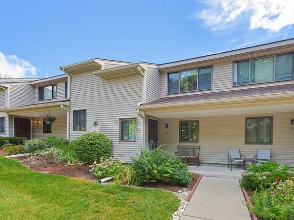 129 Highwood Dr #129, Franklin, MA 02038