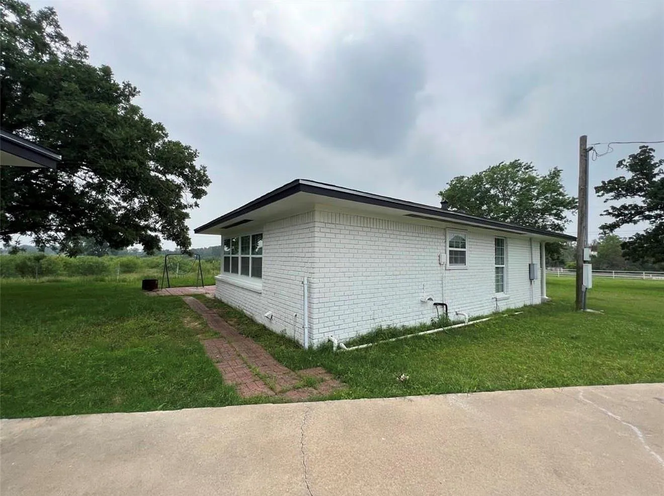 2 bed, 2.0 bath, 1122 sqft, $1,800 — Photo 3