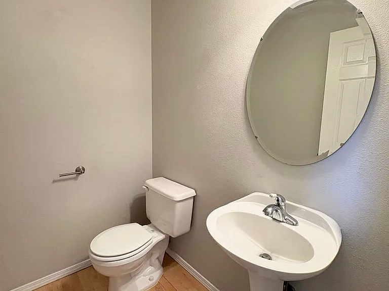 1749 W Greenhead Dr — Photo 11