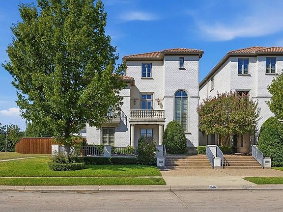 2nd image of 1816 Carleton Ave