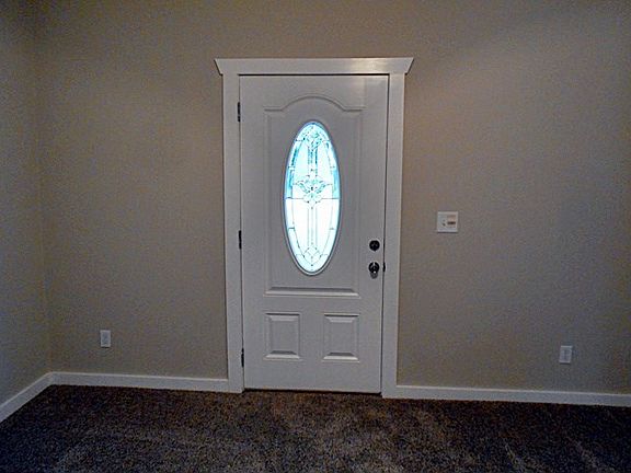 5th image of 1610 N Grand St