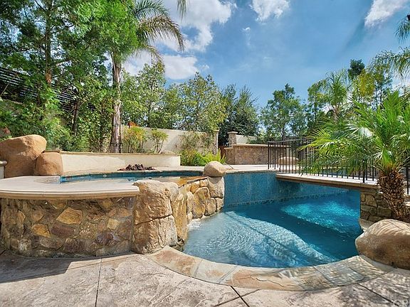 3rd image of 8620 Santa Susanna Pl