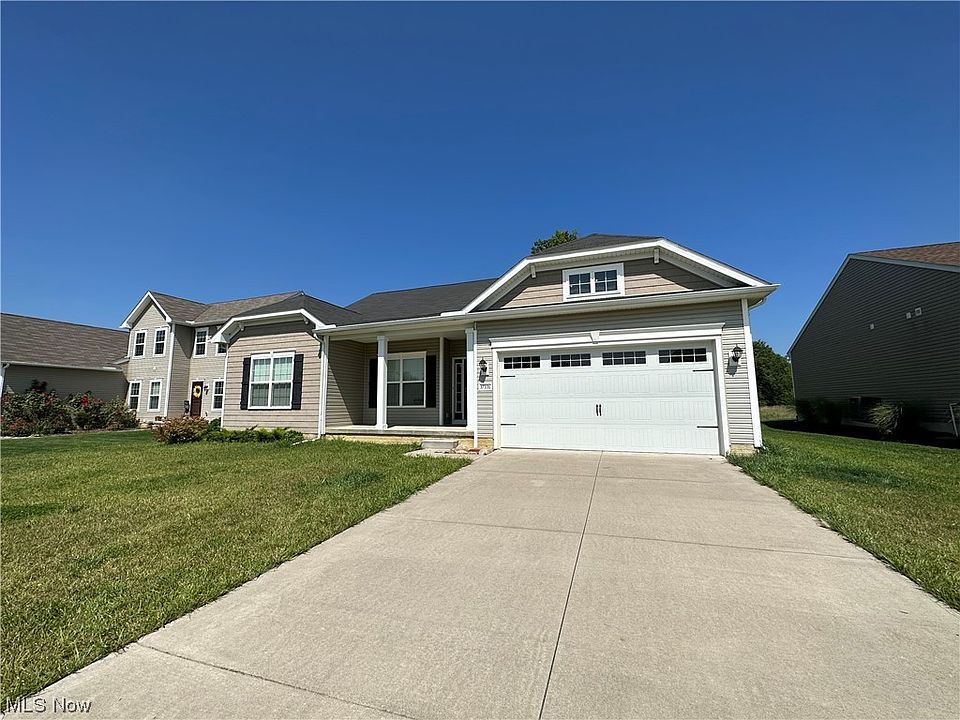 1st image of 37336 W Fenwick Dr