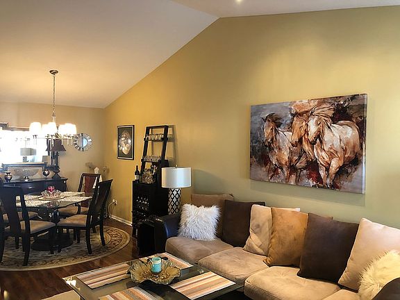 4th image of 2127 Silverstone Dr