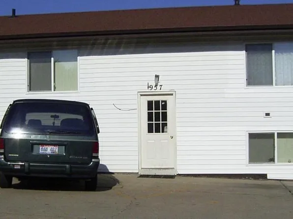 957 S Blaine Ave, Sioux Falls, SD 57103