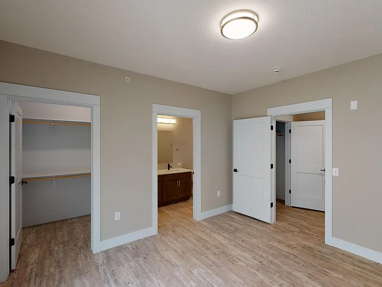 Element 30 Apartments — Photo 43