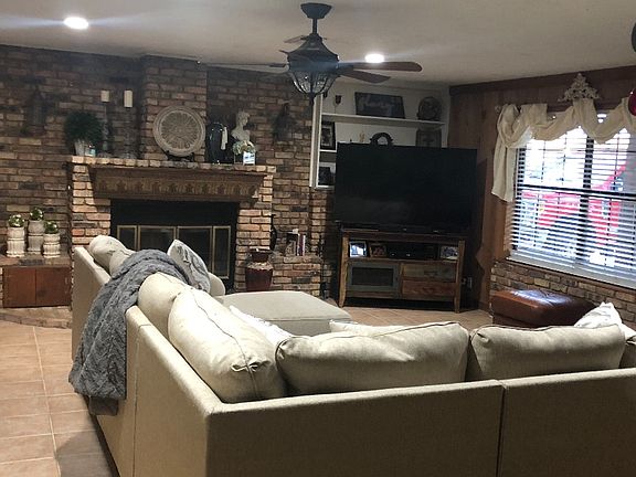 3rd image of 930 Bowlin Ave