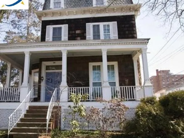 163 Clinton Ave, Staten Island, NY 10301