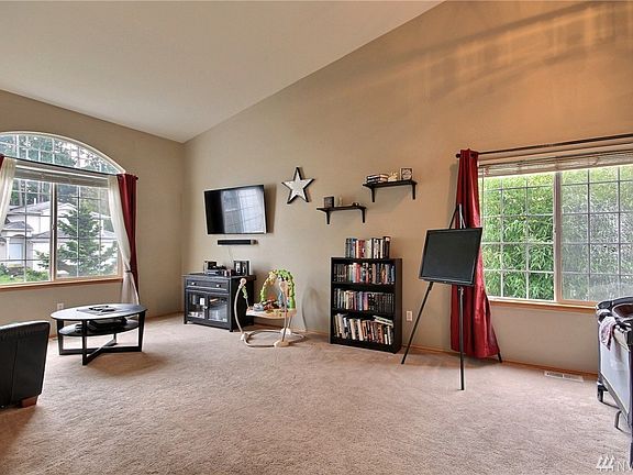 4th image of 20405 73rd St E