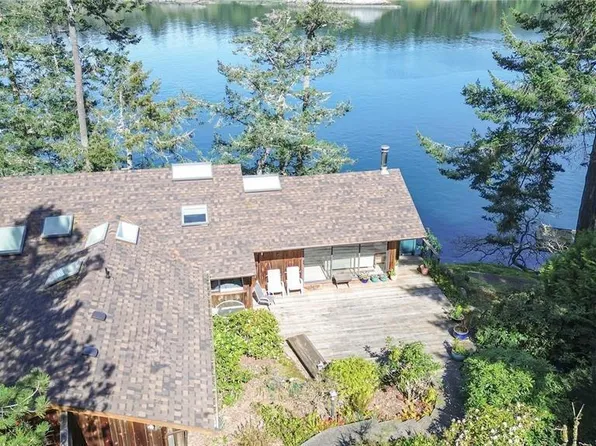 425 Scott Point Dr, Saltspring Island, BC V8K 2R2