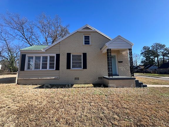2nd image of 2296 Arlington Ave