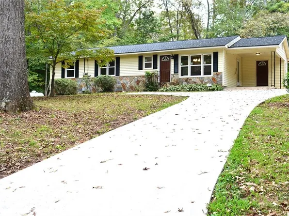 171 James St, Tallapoosa, GA 30176