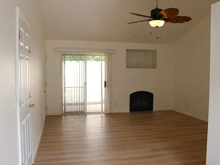 440 Sonoma Ave — Photo 4