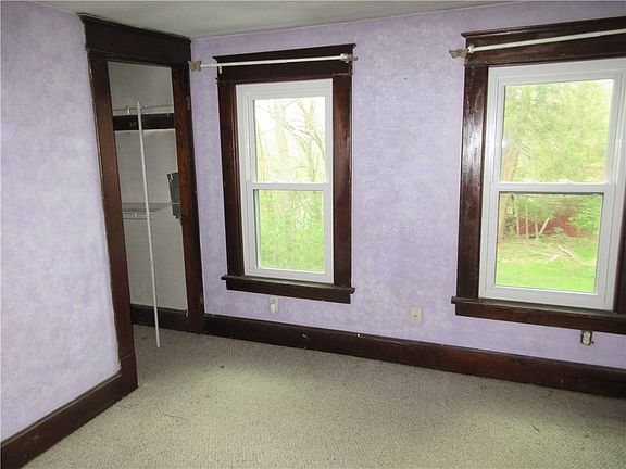 5th image of 227 Wurtemburg Rd