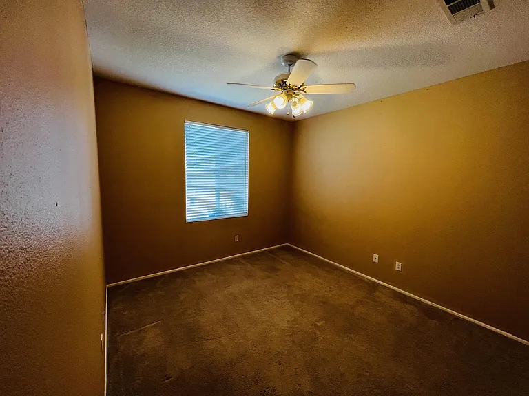 5552 Las Brisas Ter — Photo 13