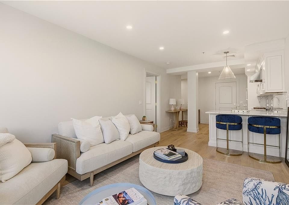 1st image of 10 Brown & Howard Wharf #103