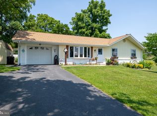 538 Bucknoll Rd, Manheim, PA 17545