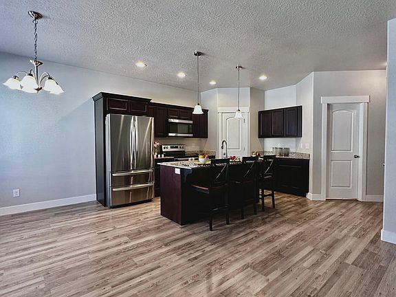 5th image of 1640 N 3950 W #1