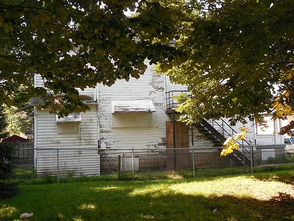 3rd image of 116 Brehl Ave