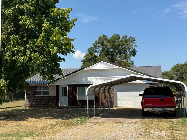 230 N Pecan Ave, Stratford, OK 74872