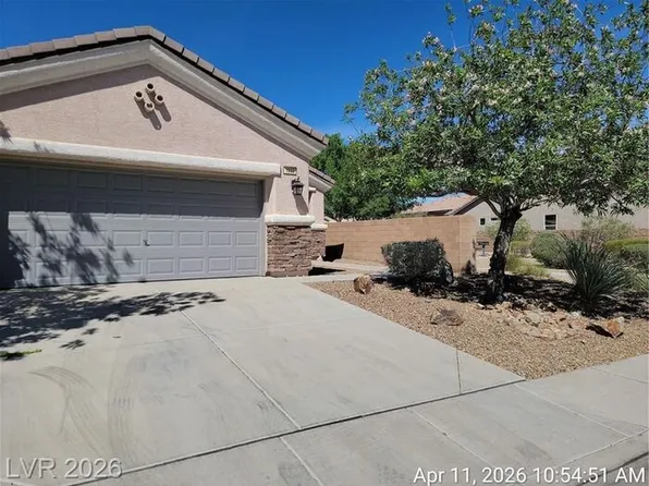 1033 Fishing St, Henderson, NV 89011