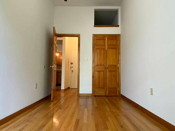 4th image of 24 W 87th St APT 3A