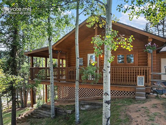 5th image of 1369 Spring Valley Dr